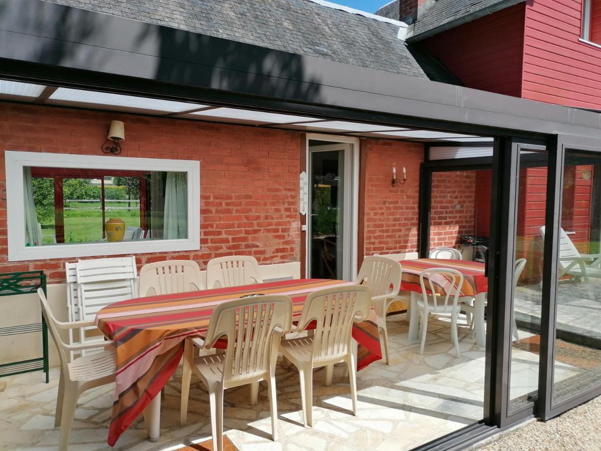 Maison De Campagne Lumineuse Spacieuse Dans Impasse Au Calme A Proximite D'Un Chateau Deux Verandas Grand Jardin Cabane Pour Velos, Pres Port En Bessin Et Bayeux, Proche Plages Du Debarquement Commes Exterior foto