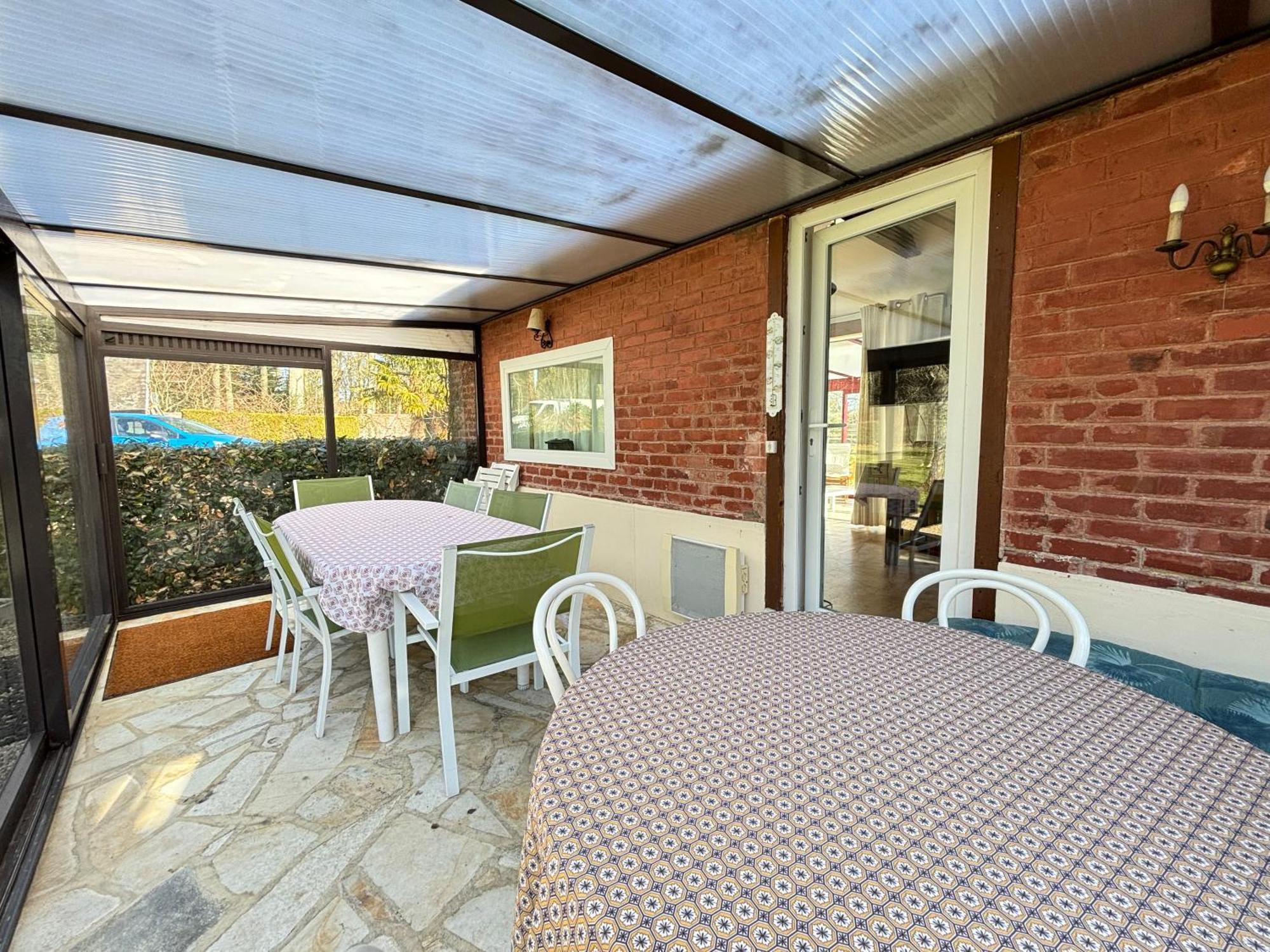 Maison De Campagne Lumineuse Spacieuse Dans Impasse Au Calme A Proximite D'Un Chateau Deux Verandas Grand Jardin Cabane Pour Velos, Pres Port En Bessin Et Bayeux, Proche Plages Du Debarquement Commes Exterior foto
