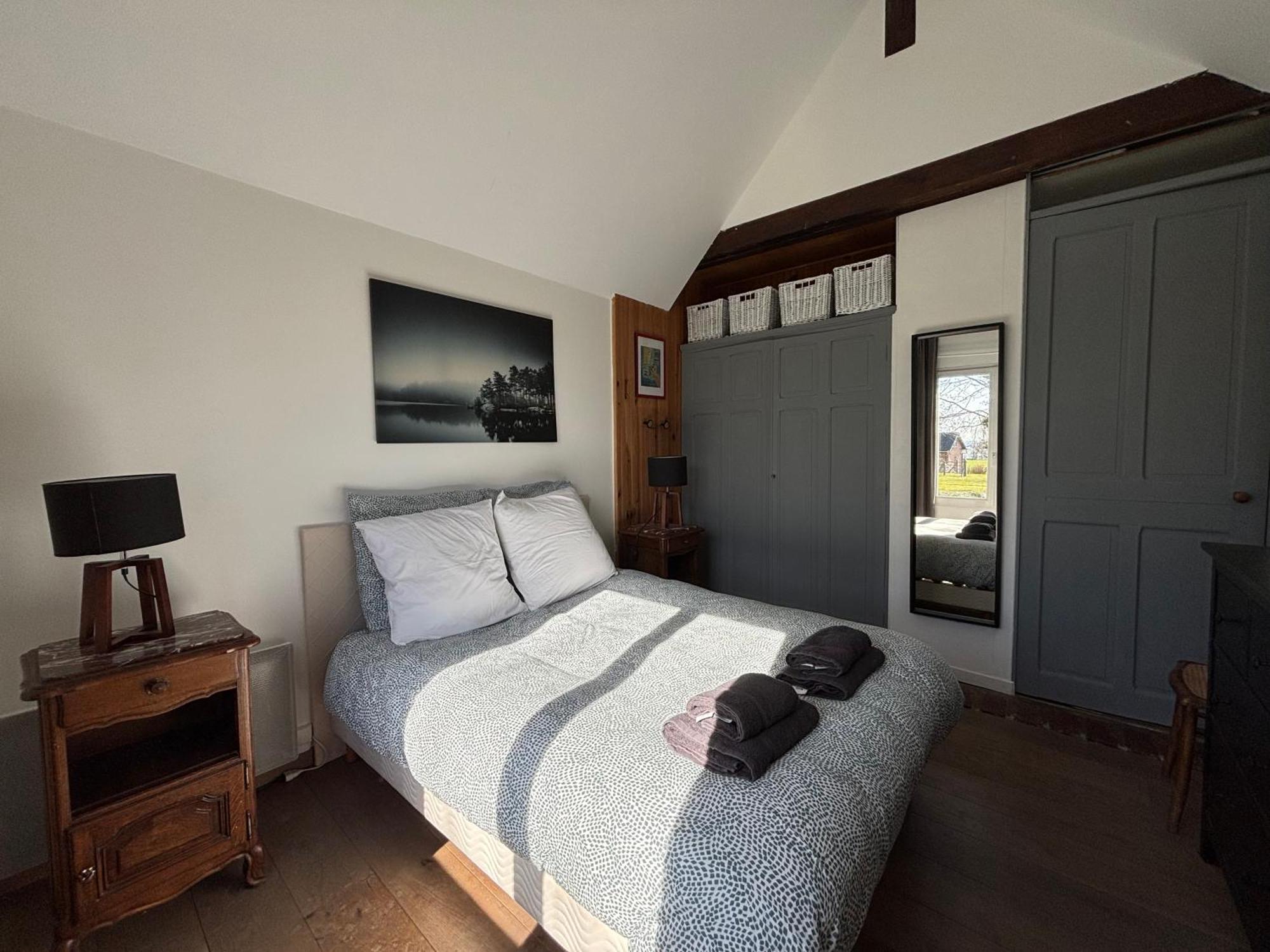 Maison De Campagne Lumineuse Spacieuse Dans Impasse Au Calme A Proximite D'Un Chateau Deux Verandas Grand Jardin Cabane Pour Velos, Pres Port En Bessin Et Bayeux, Proche Plages Du Debarquement Commes Exterior foto