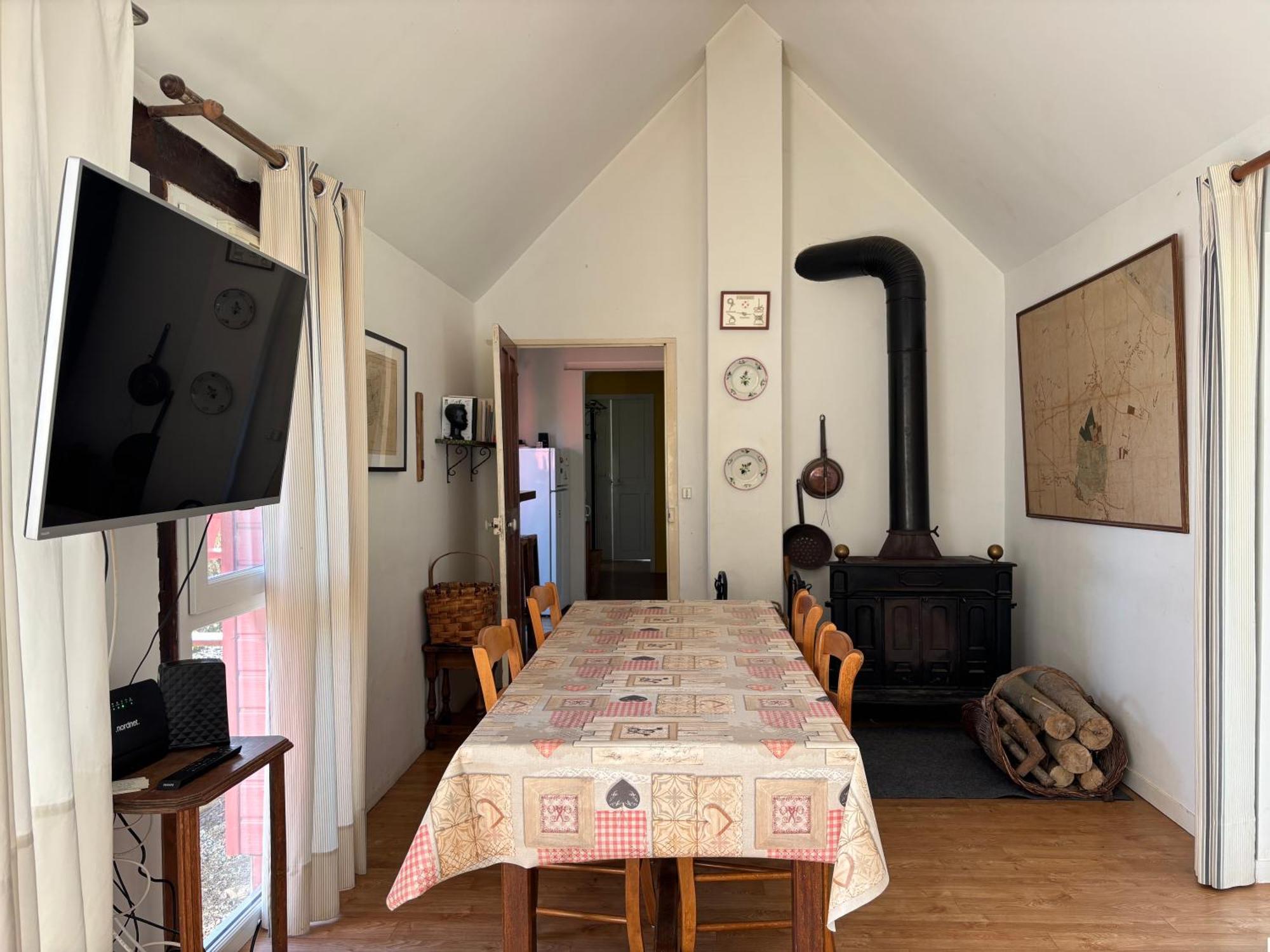 Maison De Campagne Lumineuse Spacieuse Dans Impasse Au Calme A Proximite D'Un Chateau Deux Verandas Grand Jardin Cabane Pour Velos, Pres Port En Bessin Et Bayeux, Proche Plages Du Debarquement Commes Exterior foto