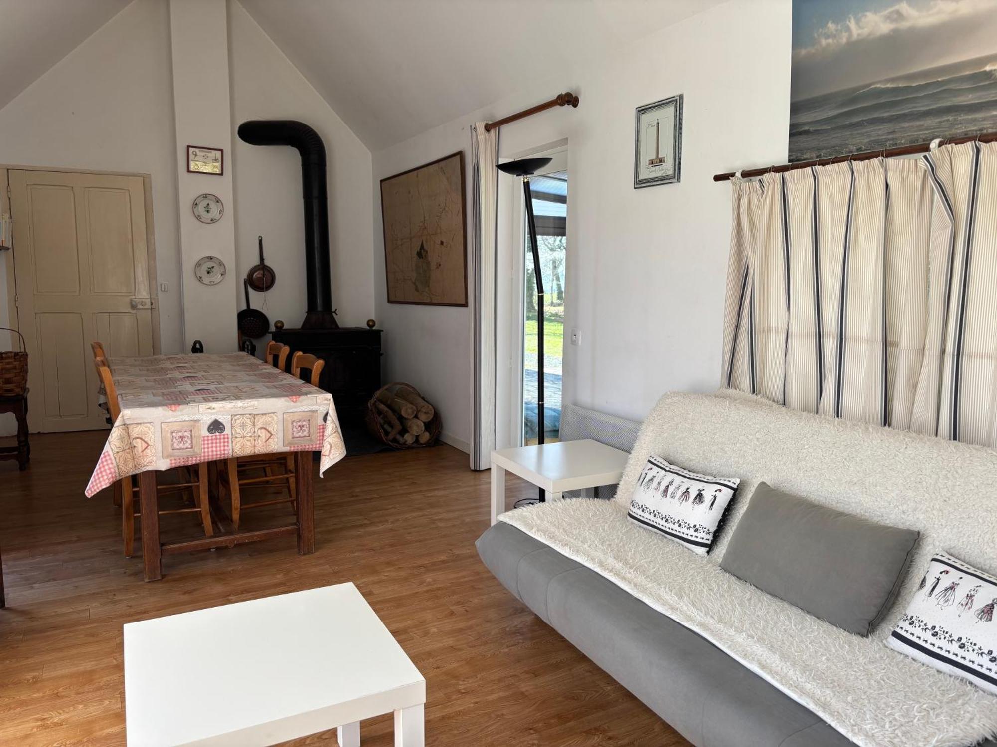 Maison De Campagne Lumineuse Spacieuse Dans Impasse Au Calme A Proximite D'Un Chateau Deux Verandas Grand Jardin Cabane Pour Velos, Pres Port En Bessin Et Bayeux, Proche Plages Du Debarquement Commes Exterior foto